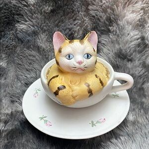 Cute Yellow Tabby Cat Figurine in Teacup - Music Box